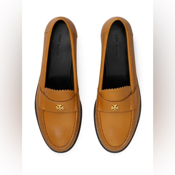 Tory Burch Shoes - Tory Burch
Classic leather loafers